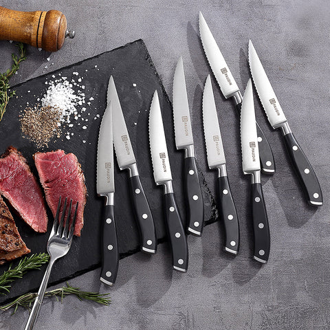 PAUDIN Steak Knives Set, High Carbon Stainless Steel Steak Knife Set of 4, Premium 4.5 inch Serrated Steak Knives with Ergonomic Handle, Forged
